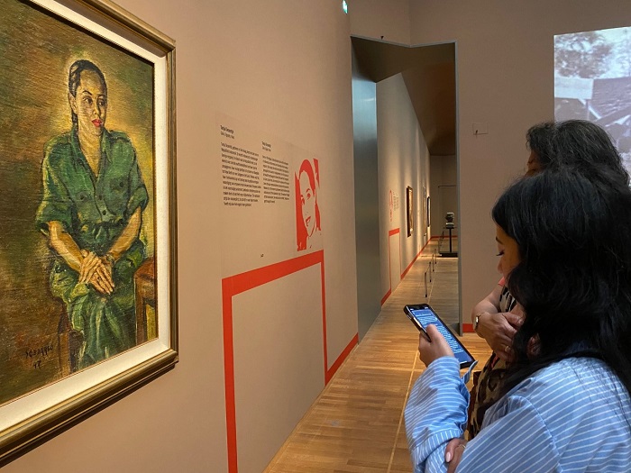 A portrait of Tanya Dezentje by Sudarso, Revolusi exhibition, Rijksmuseum, Amsterdam, May 2022 / Purdey